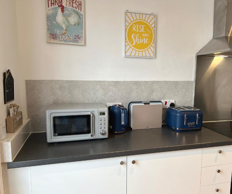 Sleeps 6 Free Parking Centre Location Holiday home Canterbury