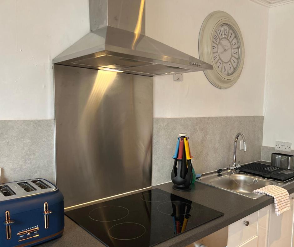 Sleeps 6 Free Parking Centre Location